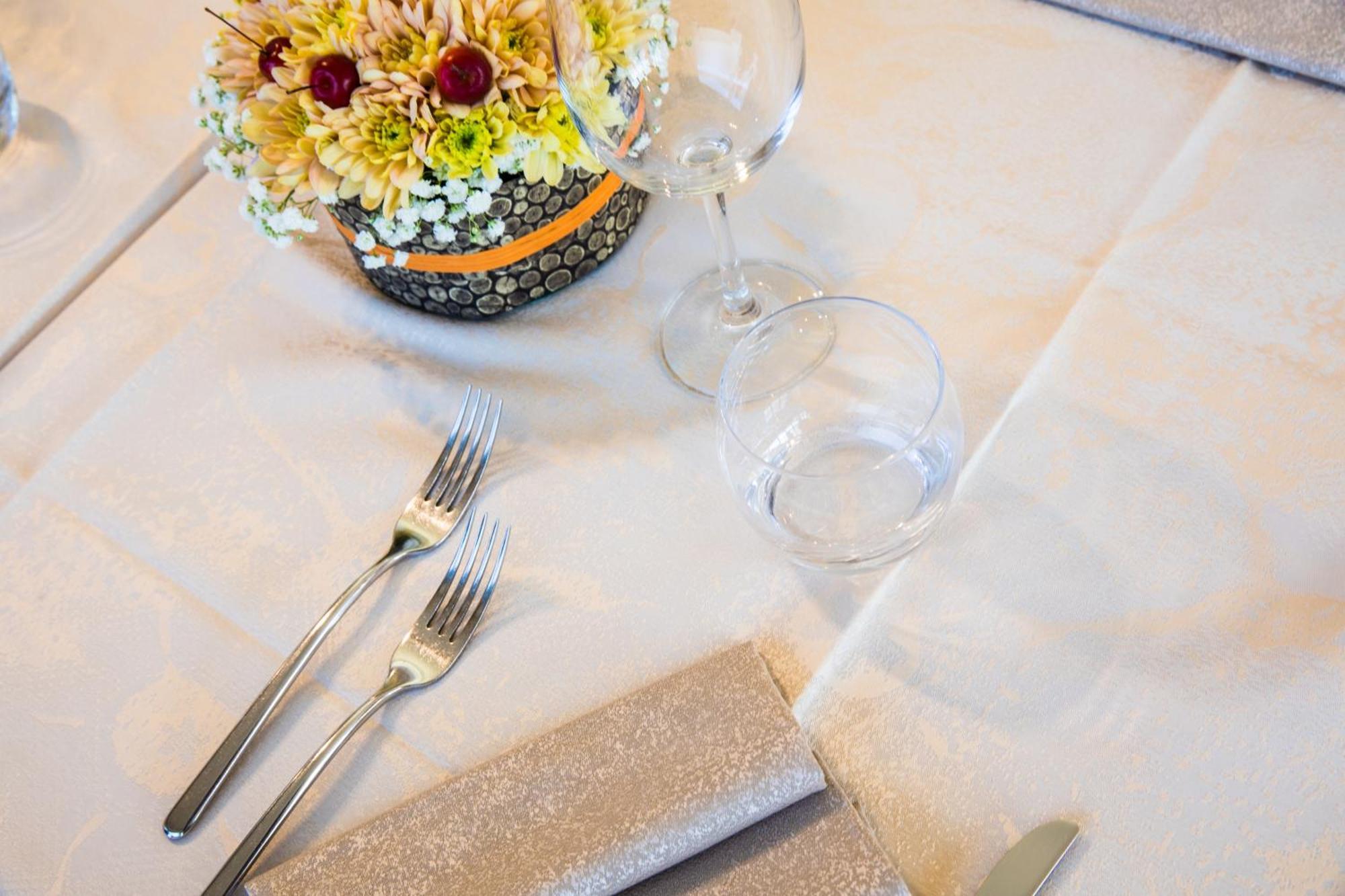 אוסיו סוטו Hotel Ristorante Continental מראה חיצוני תמונה