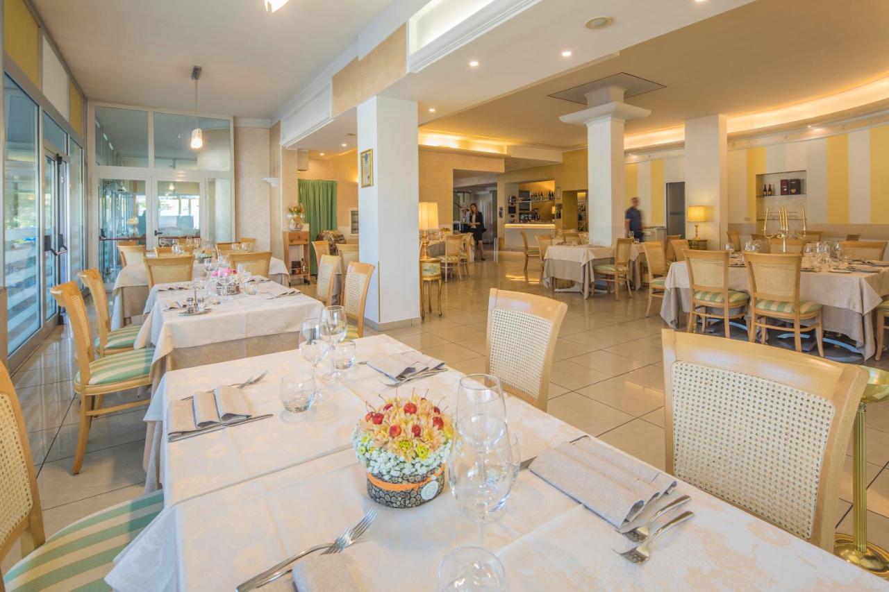 אוסיו סוטו Hotel Ristorante Continental מראה חיצוני תמונה